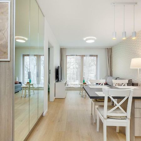 Apartamenty Black&White - Apartament Batory Five กดิเนีย ภายนอก รูปภาพ