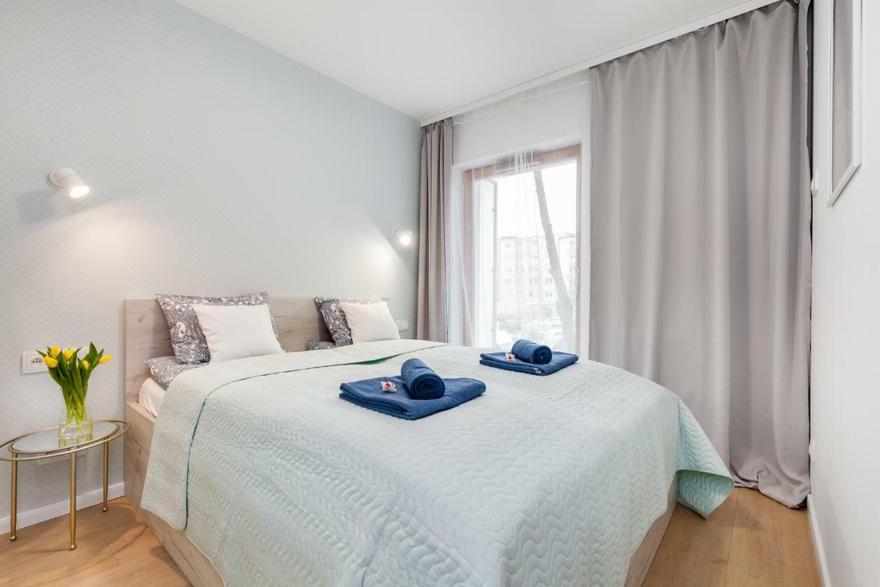 Apartamenty Black&White - Apartament Batory Five กดิเนีย ภายนอก รูปภาพ